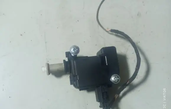 Volkswagen New Beetle Fuel tank cap lock 1C0810773 3B0959782