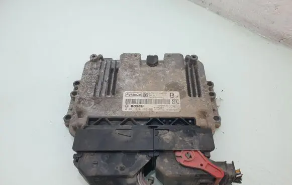 Ford Mondeo MK IV Engine control unit/module BG9112A650 0261S10395
