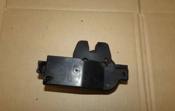 Citroen C5 Tailgate lock latch 