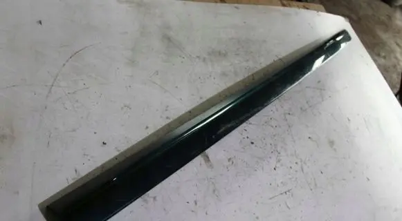 Honda HR-V Front door trim (molding) D16W1