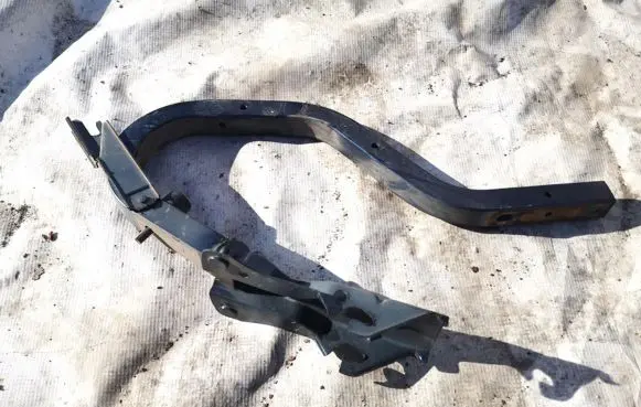 Mazda 626 Tailgate/trunk/boot hinge