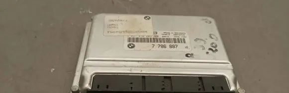 BMW 5 E39 Engine control unit/module 7786887 28RTE718