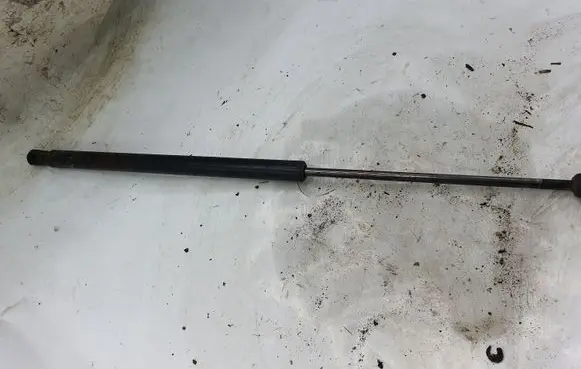 KIA Sorento Tailgate/trunk strut/damper NOCODE