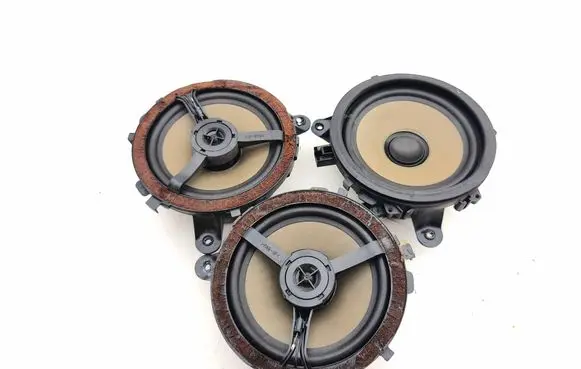 Volvo XC90 Audio system kit 8633664 8633109