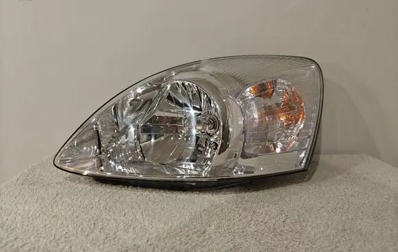 Hyundai Matrix Headlight/headlamp 2211155
