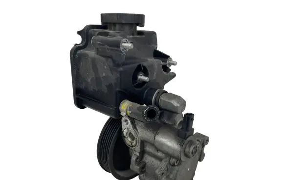 Mercedes-Benz E W212 Power steering pump 0064664401 LH2115842