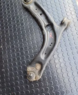 Volkswagen PASSAT B8 Front lower control arm/wishbone 3Q0407154B