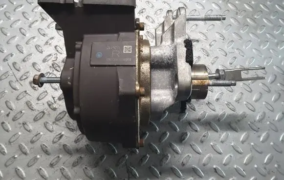 Nissan Leaf I (ZE0) Brake booster EAC103501 47012041020203 3NAOA