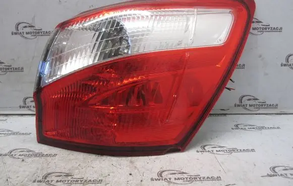 Nissan Qashqai Rear/tail lights