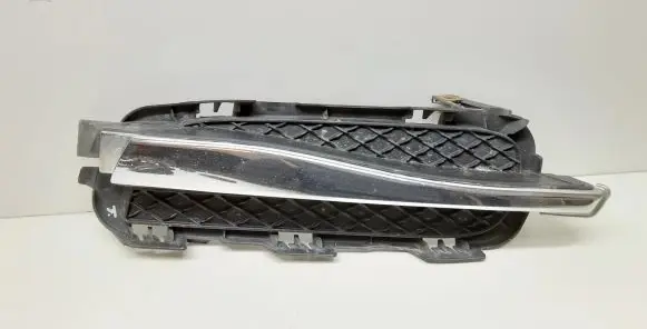 Jaguar XF X250 Front bumper lower grill 8X2315K233A