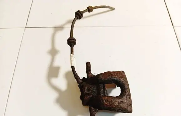 BMW 1 E81 E87 Front brake caliper 