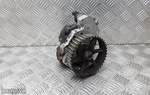 Volvo S40, V40 Fuel injection high pressure pump 0445010031
