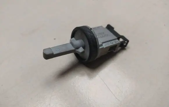 Volkswagen Touran I Interior temperature sensor 585507