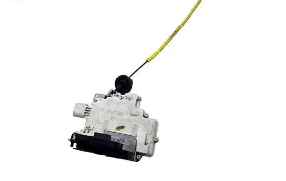 Audi A6 S6 C6 4F Rear door lock 4F0839015