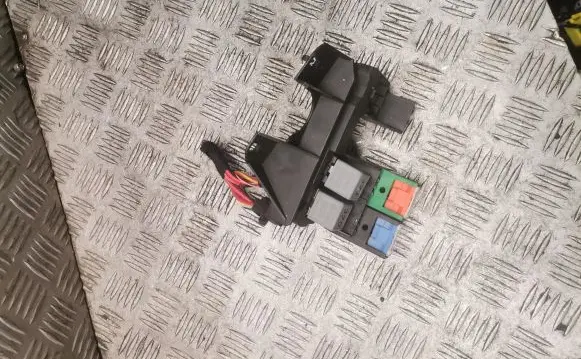 Audi A4 S4 B7 8E 8H Fuse box set 8e2937503