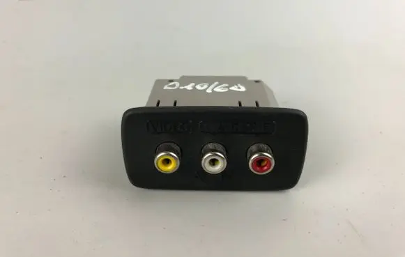 Subaru Outback AUX in-socket connector 