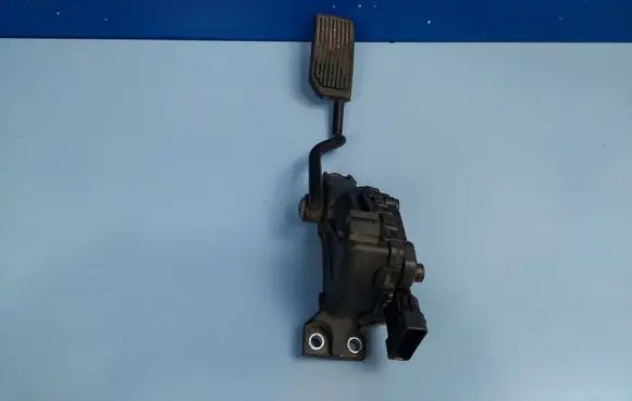 Nissan Primera Accelerator throttle pedal 18002AU400 6PV00862003
