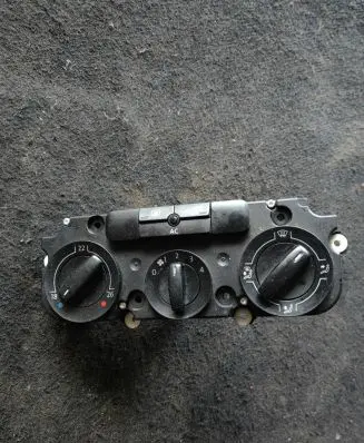 Volkswagen Touran I Climate control unit 1K0820047GK
