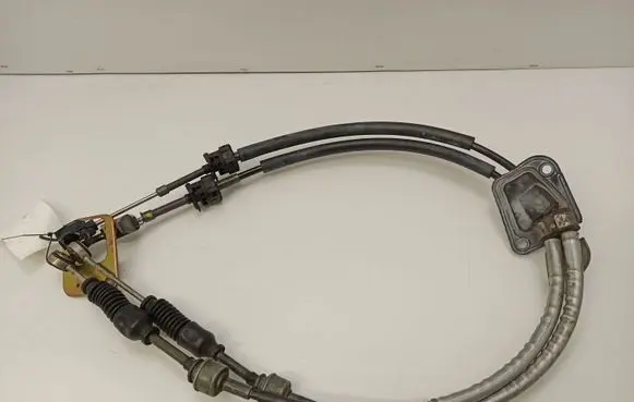 Toyota Avensis T250 Gear shift cable linkage