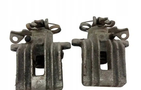 Volkswagen PASSAT B5.5 Front brake caliper 