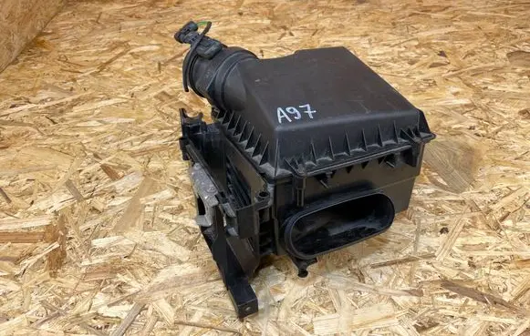 Mercedes-Benz A W176 Air filter box A6070900101