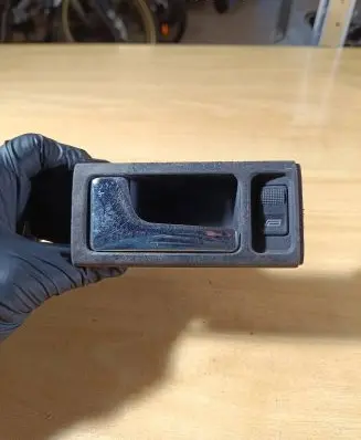 Audi A6 S6 C4 4A Front door interior handle 4A0837019C