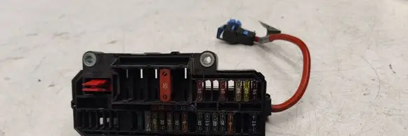 BMW 7 E65 E66 Fuse module 6900583
