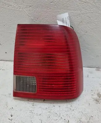 Volkswagen PASSAT B5 Rear/tail lights