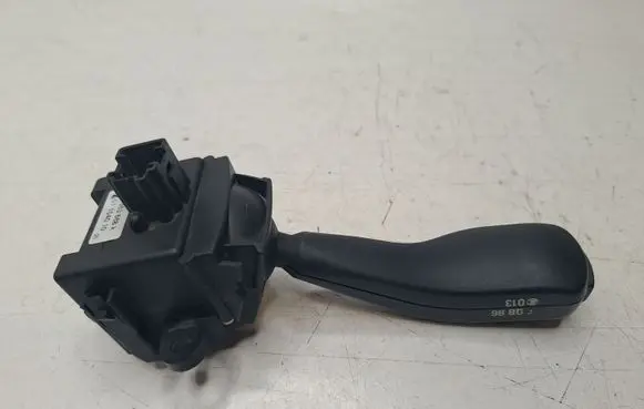 BMW 3 E46 Indicator stalk 01104010 8363668K