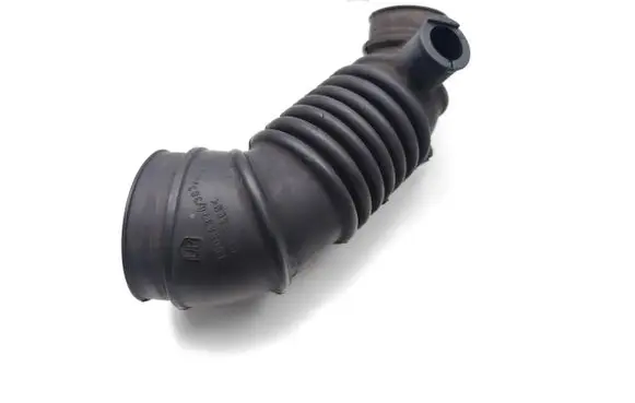 Mitsubishi L200 Air intake hose/pipe 1505A376