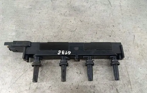 Peugeot 307 CC High voltage ignition coil U6009NGK