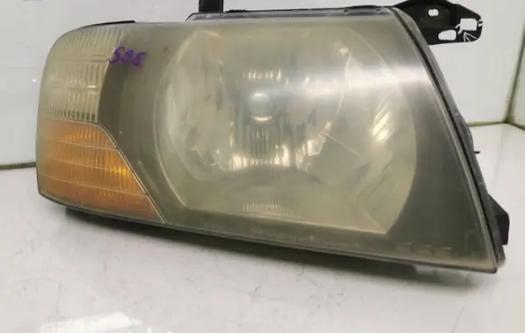 Mitsubishi Pajero Headlight/headlamp