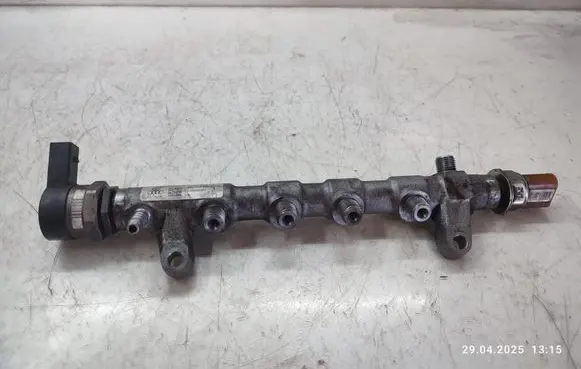 Audi A4 S4 B8 8K Fuel main line pipe 03L130089Q