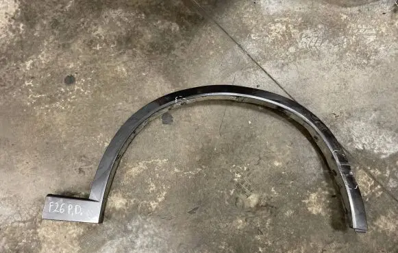 BMW X4 F26 Front arch trim 8050456