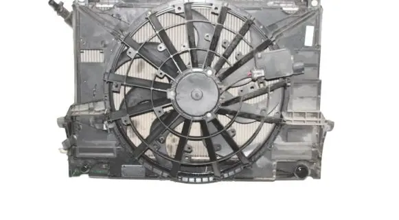 Jaguar XE Radiator set GX7319710BB GX738C607AD