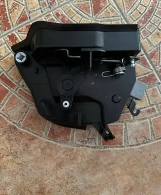 BMW X5 E53 Front door lock 51218402537