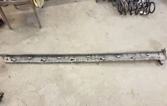 Mazda CX-7 Side skirt front trim EG2151PK1 EG2151P40