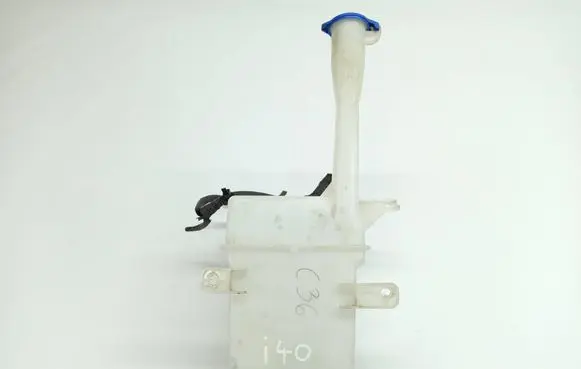 Windshield washer fluid reservoir/tank