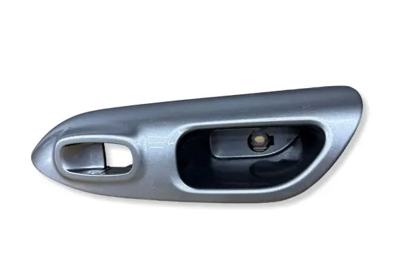 Nissan Juke I F15 Rear door window switch trim 829611KA2A