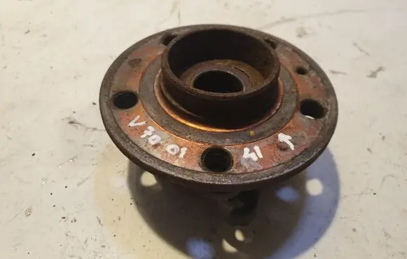 Volvo V70 Hub lock 