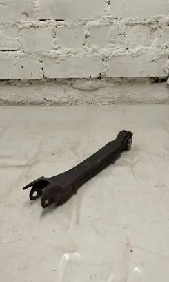 Mercedes-Benz C W205 Rear control arm A2043521205