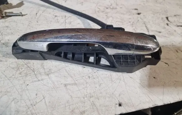 Fiat 500L Rear door exterior handle
