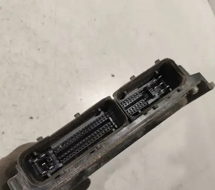 Nissan Pathfinder R51 Engine control unit/module ECU 5800349 MB2758003492