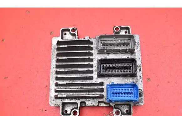 Opel Astra J Engine control unit/module ECU 12643636