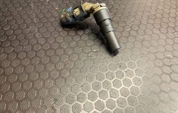 Opel Astra H Camshaft speed sensor 90536064