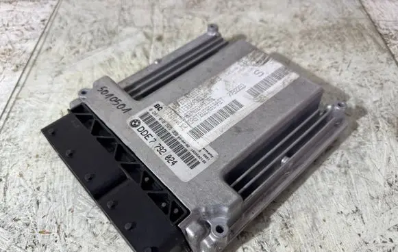 BMW 3 E46 Engine control unit/module 0281010565 1039S02198 7792024
