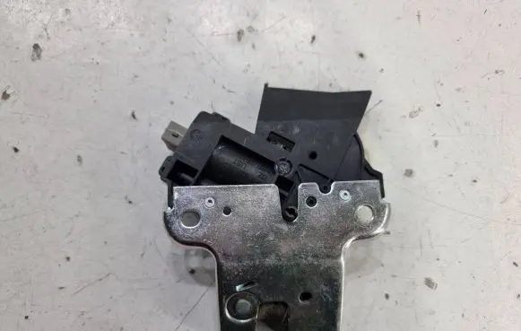 Audi A8 S8 D3 4E Tailgate/trunk/boot lock/catch/latch 4F5827505D