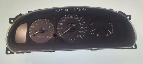 Mazda Xedos 6 Speedometer (instrument cluster) CA09A