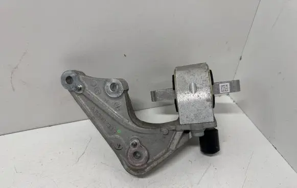 Audi E-tron GT Engine mounting bracket 9J1399233B 9J1399111C