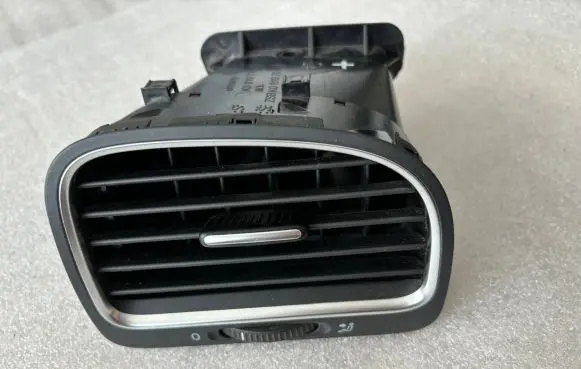 Volkswagen Golf VI Dashboard side air vent grill/cover trim 5K0819710D 5K0819704